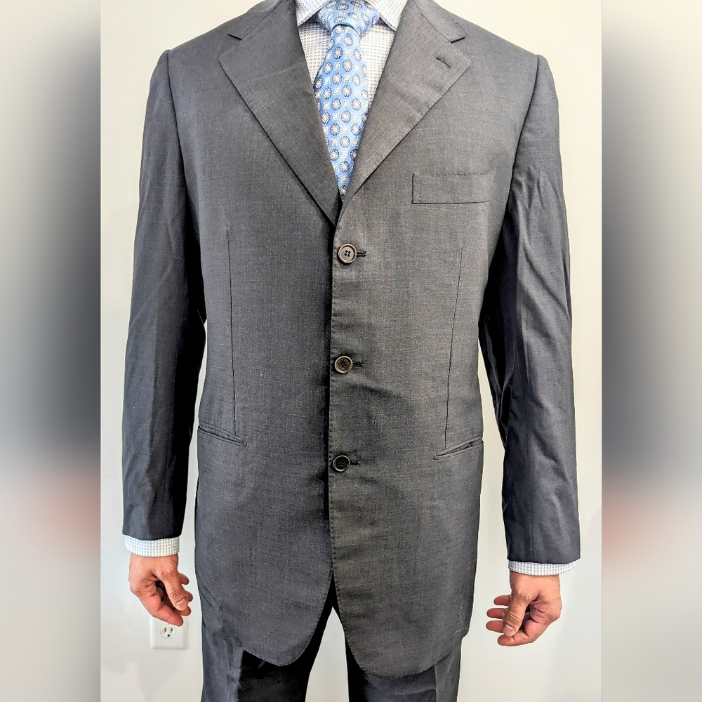 Kiton Blanc Blu Super 180 3 Roll 2 Button Wool 40R w/ Surgeons Cuff
